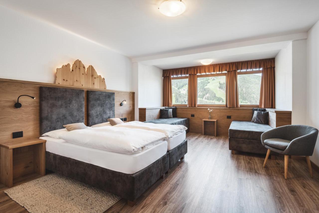 Berghotel Majarei 圣维吉利奥 外观 照片